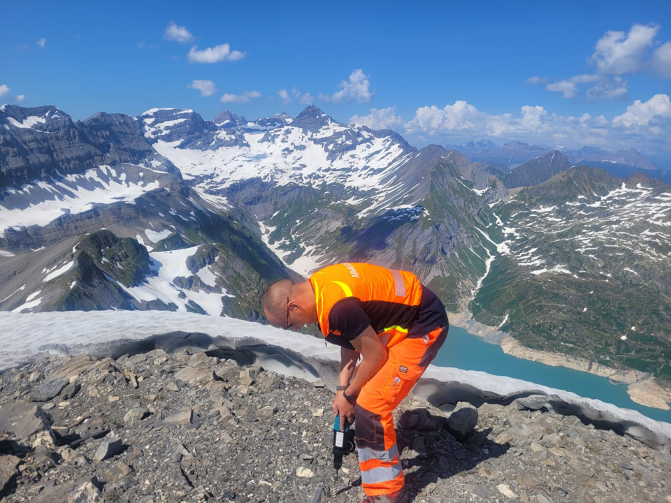 Gateway LoRa écho protégée par une clôture rigide